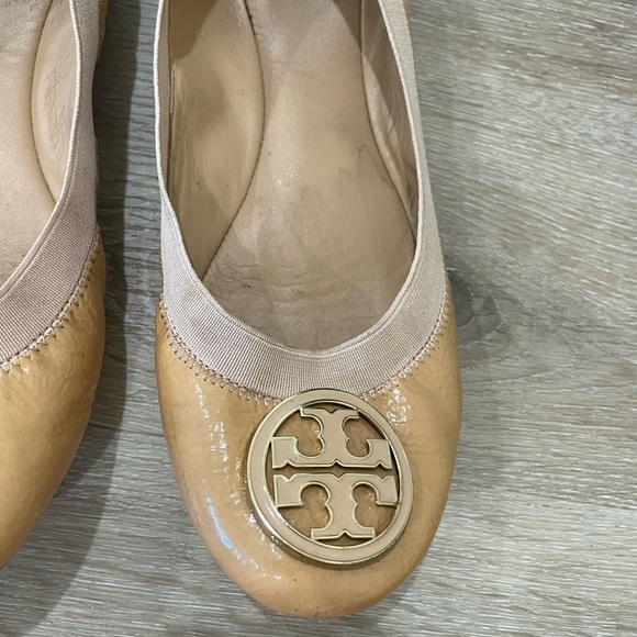 Tory Burch Patent Leather Tan Ballet Flats Size 8.5 - Picture 4 of 9